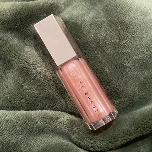 Fenty Beauty Gloss Bomb BRAND NEW in shade: SWEET MOUTH - Picture 4 of 5